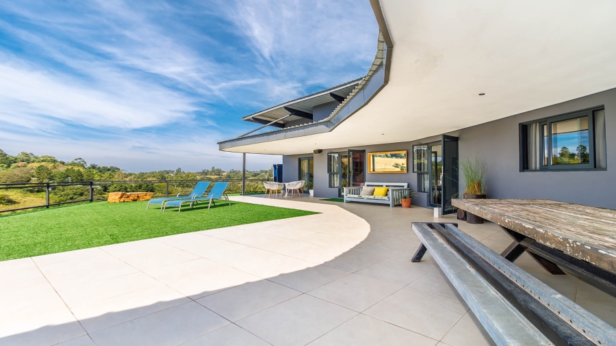 6 Bedroom Property for Sale in Crestholme KwaZulu-Natal