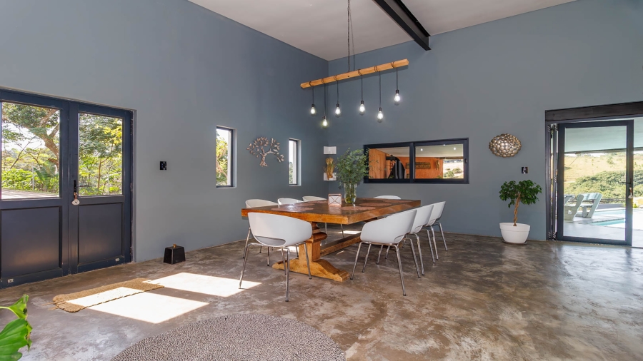 6 Bedroom Property for Sale in Crestholme KwaZulu-Natal