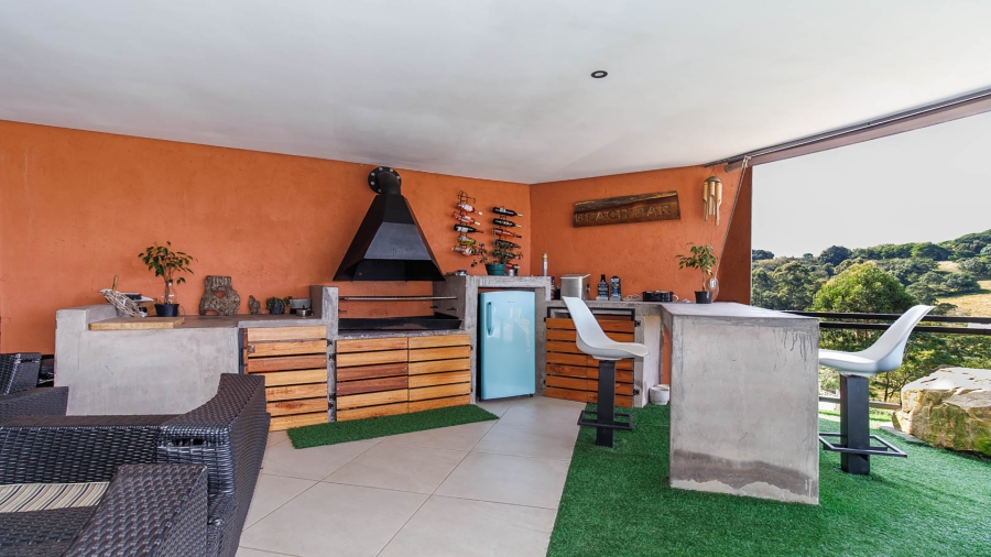 6 Bedroom Property for Sale in Crestholme KwaZulu-Natal
