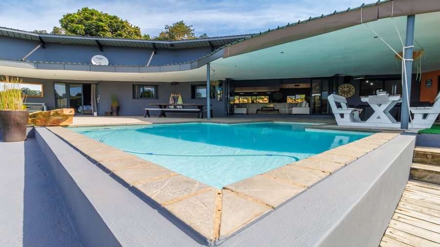 6 Bedroom Property for Sale in Crestholme KwaZulu-Natal