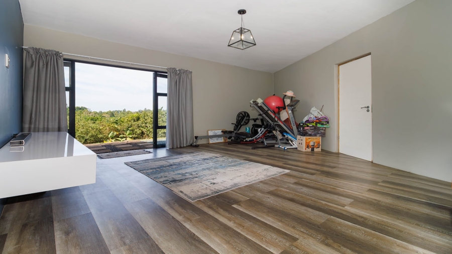 6 Bedroom Property for Sale in Crestholme KwaZulu-Natal