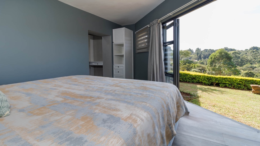 6 Bedroom Property for Sale in Crestholme KwaZulu-Natal