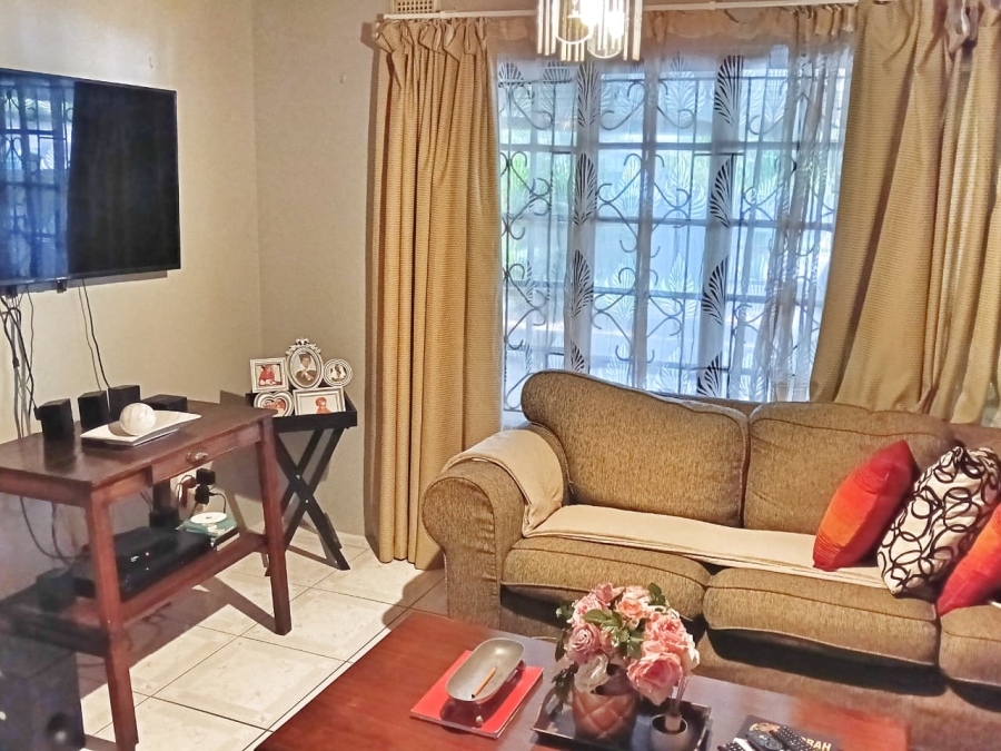 4 Bedroom Property for Sale in Brackenham KwaZulu-Natal