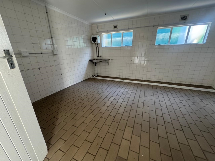 To Let Commercial Property for Rent in New Germany KwaZulu-Natal