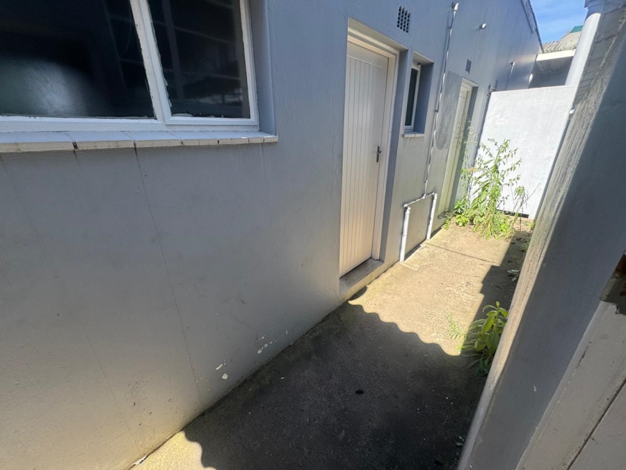 To Let Commercial Property for Rent in New Germany KwaZulu-Natal