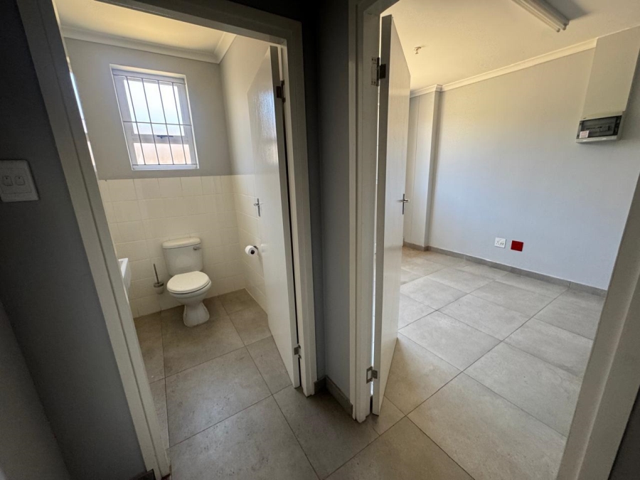 To Let Commercial Property for Rent in New Germany KwaZulu-Natal