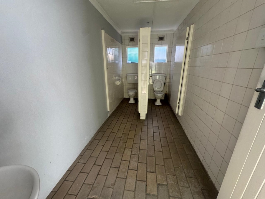 To Let Commercial Property for Rent in New Germany KwaZulu-Natal