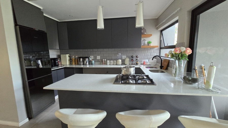To Let 3 Bedroom Property for Rent in Palm Lakes Estate KwaZulu-Natal