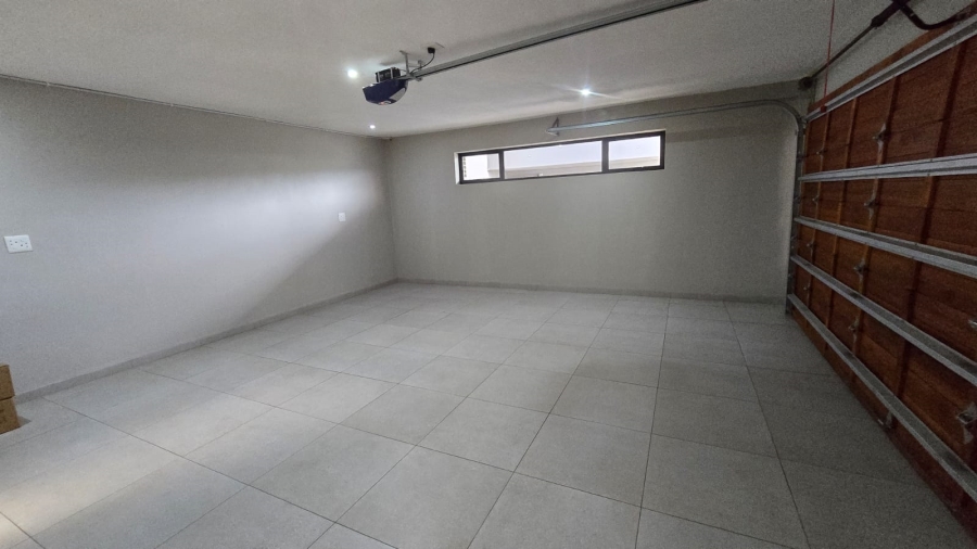 To Let 3 Bedroom Property for Rent in Palm Lakes Estate KwaZulu-Natal