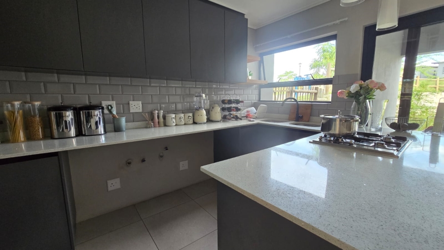 To Let 3 Bedroom Property for Rent in Palm Lakes Estate KwaZulu-Natal