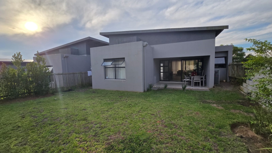 To Let 3 Bedroom Property for Rent in Palm Lakes Estate KwaZulu-Natal