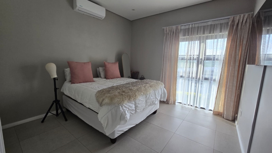 To Let 3 Bedroom Property for Rent in Palm Lakes Estate KwaZulu-Natal