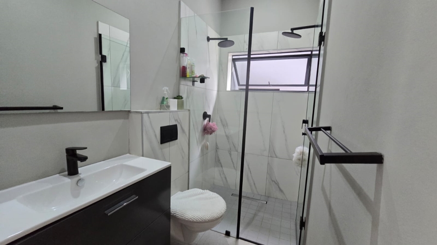 To Let 3 Bedroom Property for Rent in Palm Lakes Estate KwaZulu-Natal