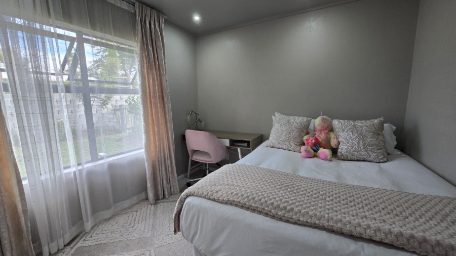 To Let 3 Bedroom Property for Rent in Palm Lakes Estate KwaZulu-Natal