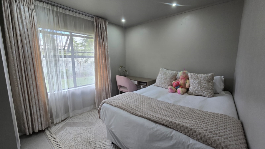 To Let 3 Bedroom Property for Rent in Palm Lakes Estate KwaZulu-Natal