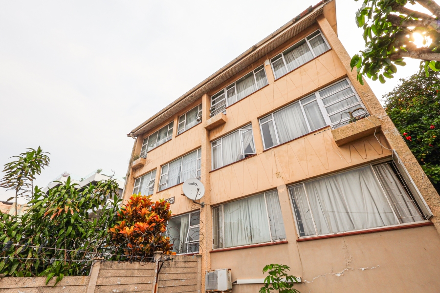 1 Bedroom Property for Sale in Essenwood KwaZulu-Natal