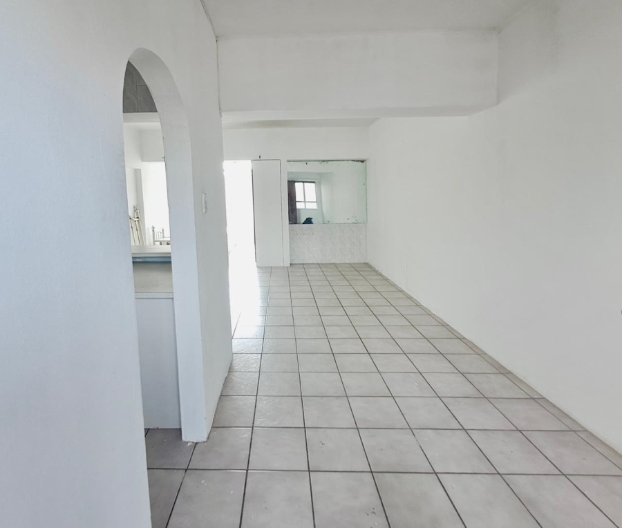 1 Bedroom Property for Sale in North Beach KwaZulu-Natal
