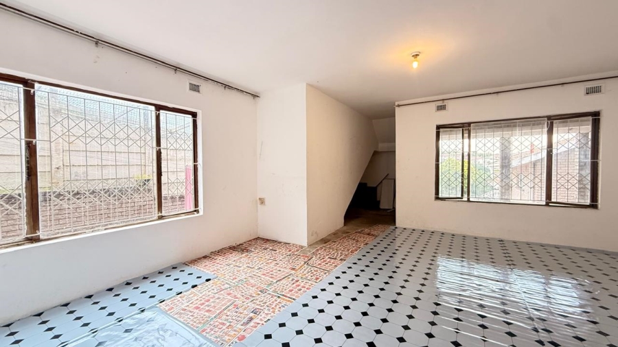 To Let 1 Bedroom Property for Rent in Umhlatuzana KwaZulu-Natal