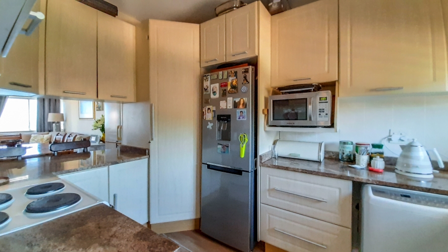 To Let 3 Bedroom Property for Rent in Sheffield Beach KwaZulu-Natal