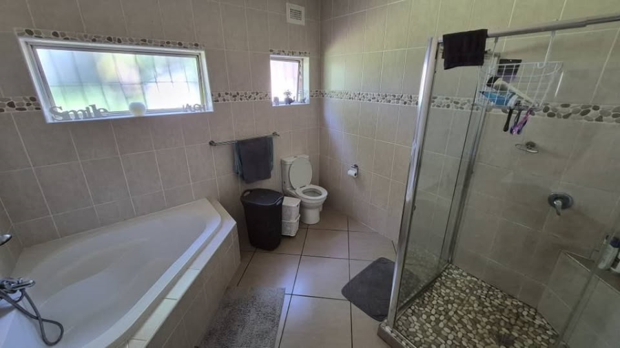 3 Bedroom Property for Sale in Freeland Park KwaZulu-Natal