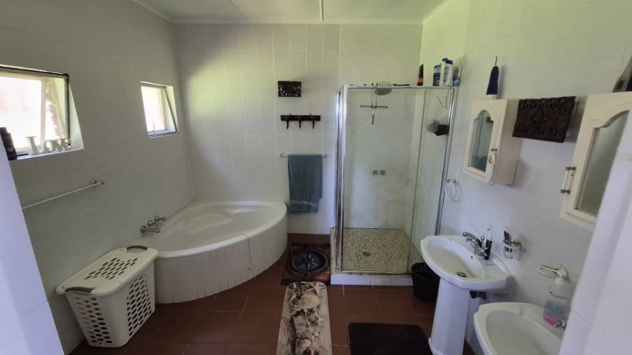 3 Bedroom Property for Sale in Freeland Park KwaZulu-Natal