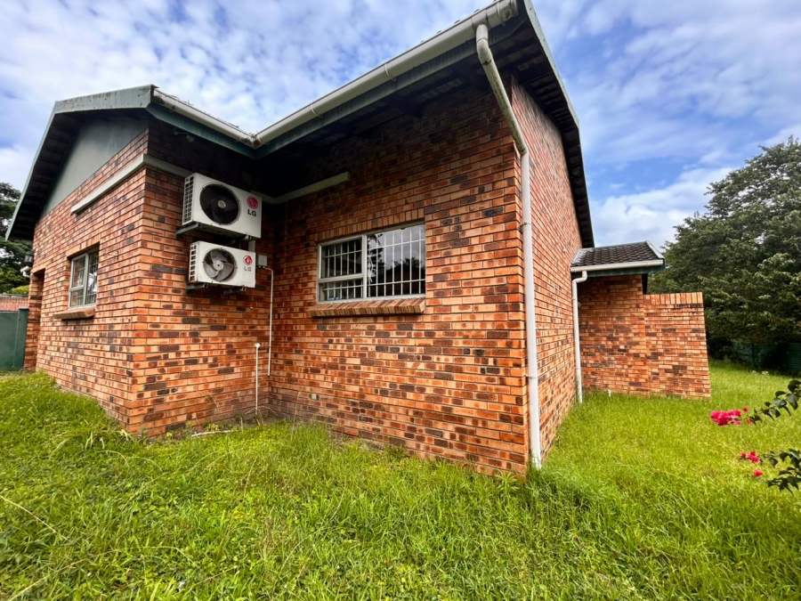 2 Bedroom Property for Sale in Birdswood KwaZulu-Natal