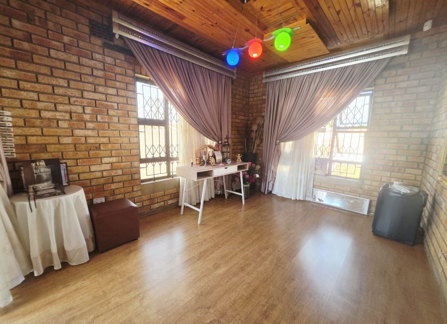 3 Bedroom Property for Sale in Brackenham KwaZulu-Natal