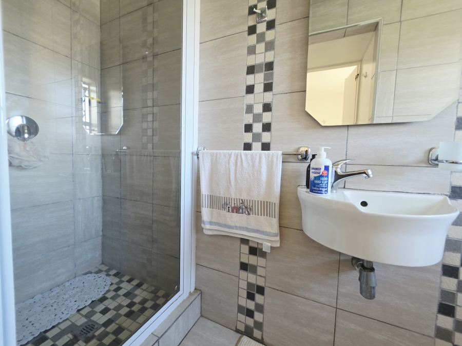 3 Bedroom Property for Sale in Brackenham KwaZulu-Natal