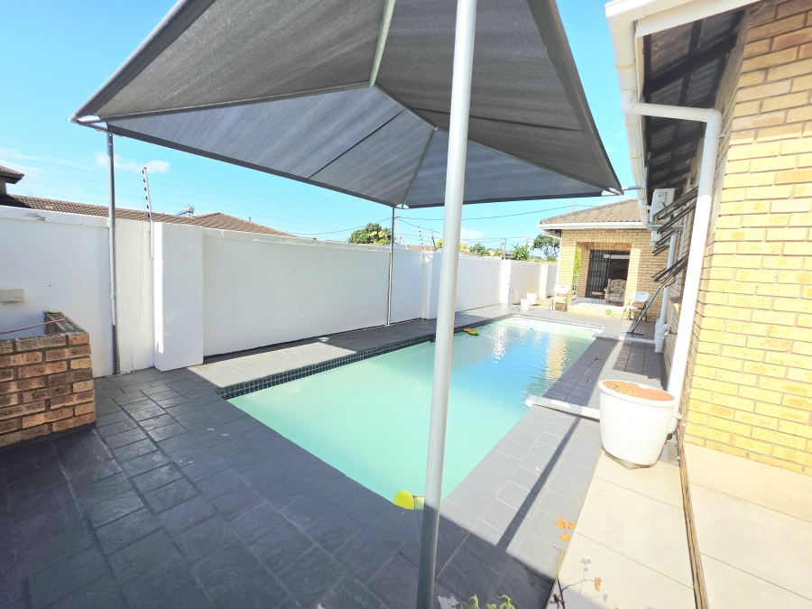 3 Bedroom Property for Sale in Brackenham KwaZulu-Natal