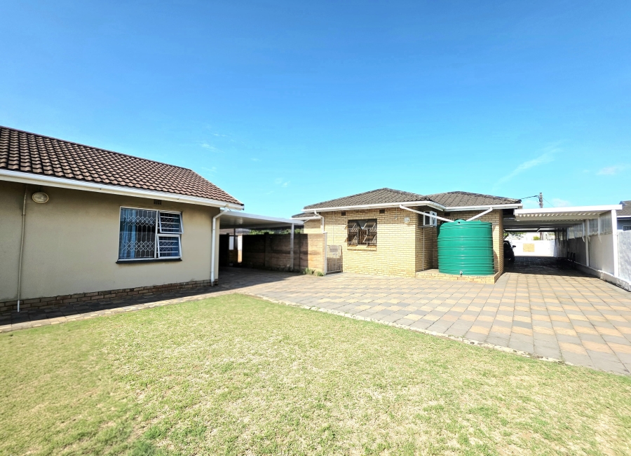 3 Bedroom Property for Sale in Brackenham KwaZulu-Natal