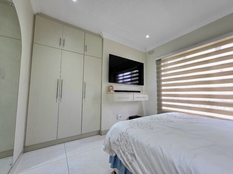 5 Bedroom Property for Sale in Isipingo Beach KwaZulu-Natal