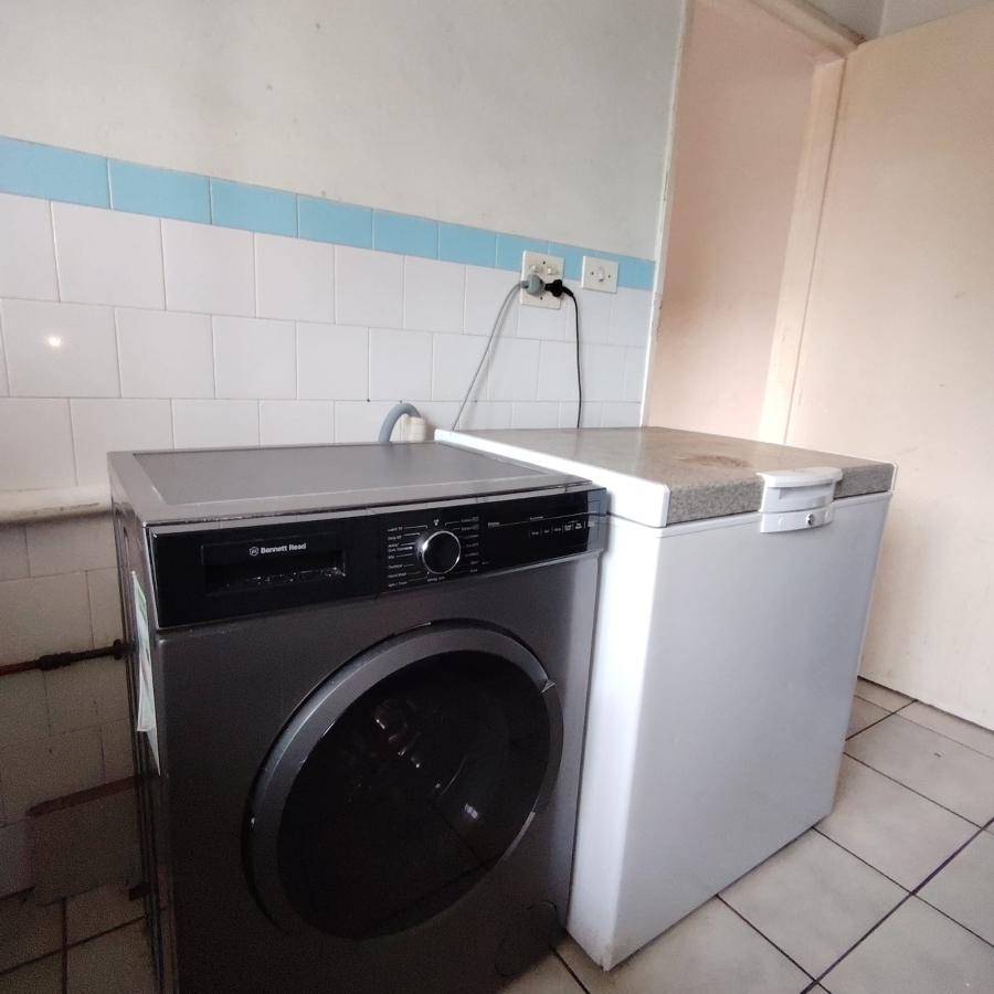 To Let 2 Bedroom Property for Rent in Scottsville KwaZulu-Natal