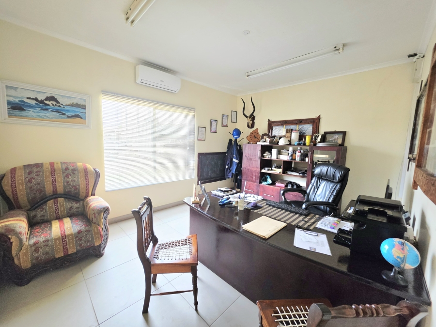 To Let Commercial Property for Rent in Alton KwaZulu-Natal