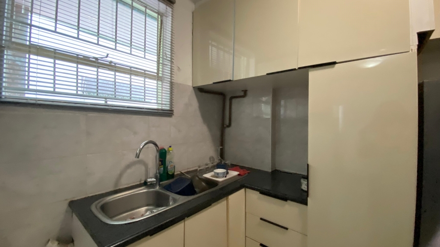 2 Bedroom Property for Sale in Glenwood KwaZulu-Natal
