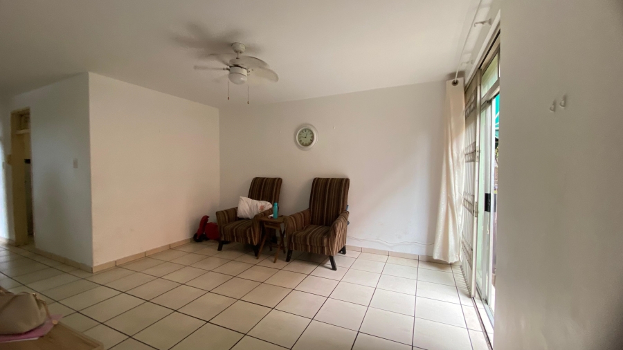 2 Bedroom Property for Sale in Glenwood KwaZulu-Natal