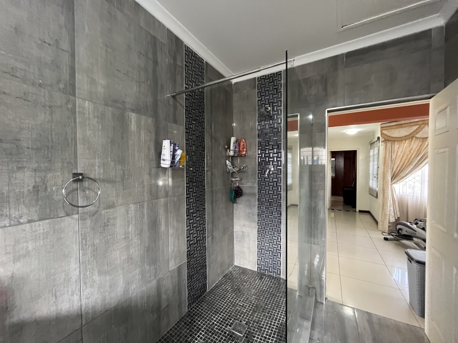 4 Bedroom Property for Sale in Sunford KwaZulu-Natal