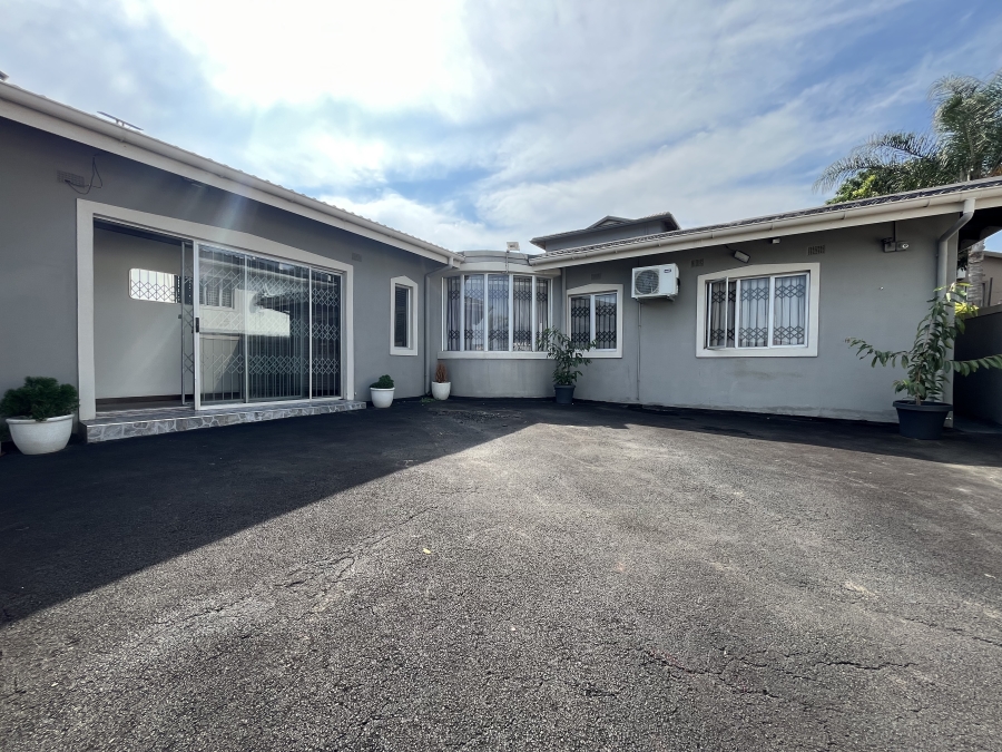 4 Bedroom Property for Sale in Sunford KwaZulu-Natal