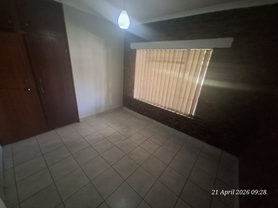3 Bedroom Property for Sale in Signal Hill KwaZulu-Natal