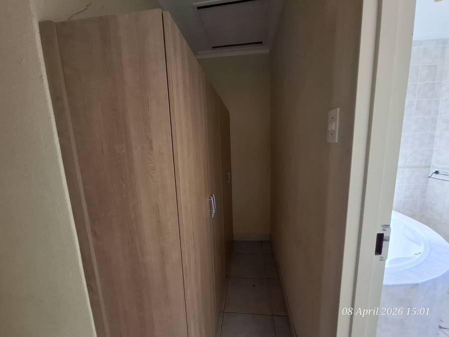 3 Bedroom Property for Sale in Aviary Hill KwaZulu-Natal