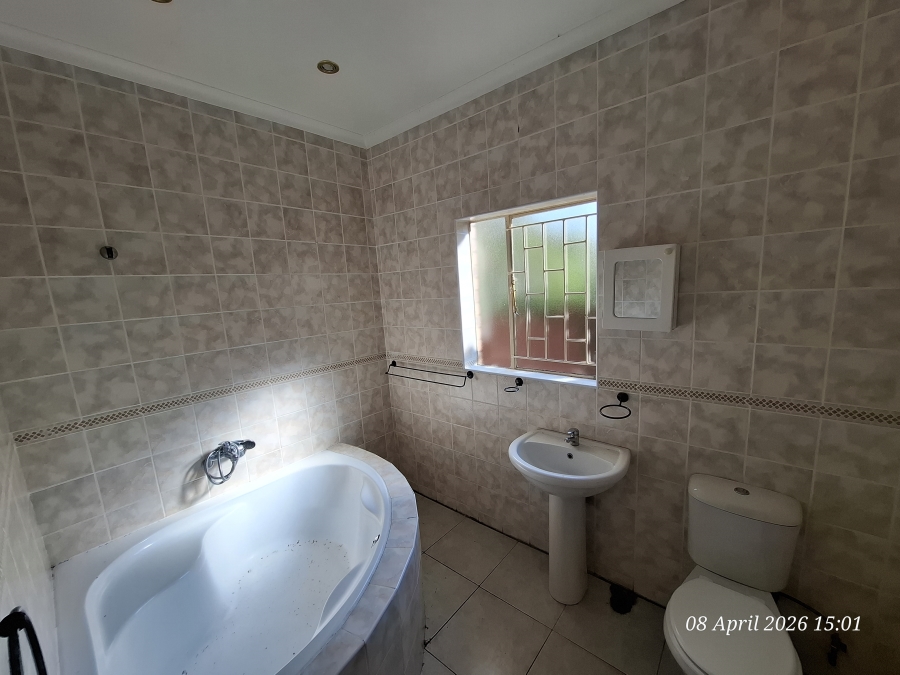 3 Bedroom Property for Sale in Aviary Hill KwaZulu-Natal