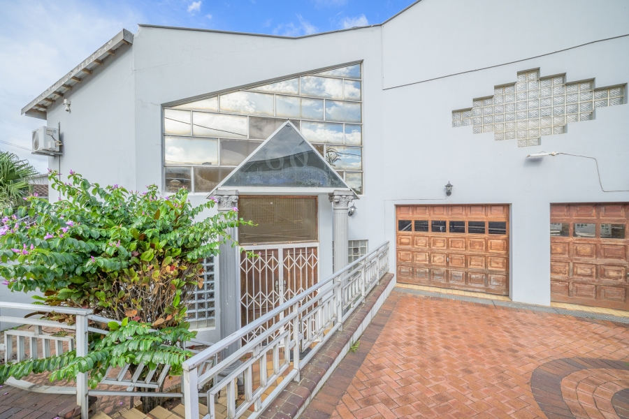 6 Bedroom Property for Sale in Sydenham KwaZulu-Natal