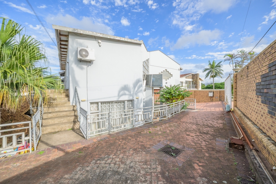 6 Bedroom Property for Sale in Sydenham KwaZulu-Natal