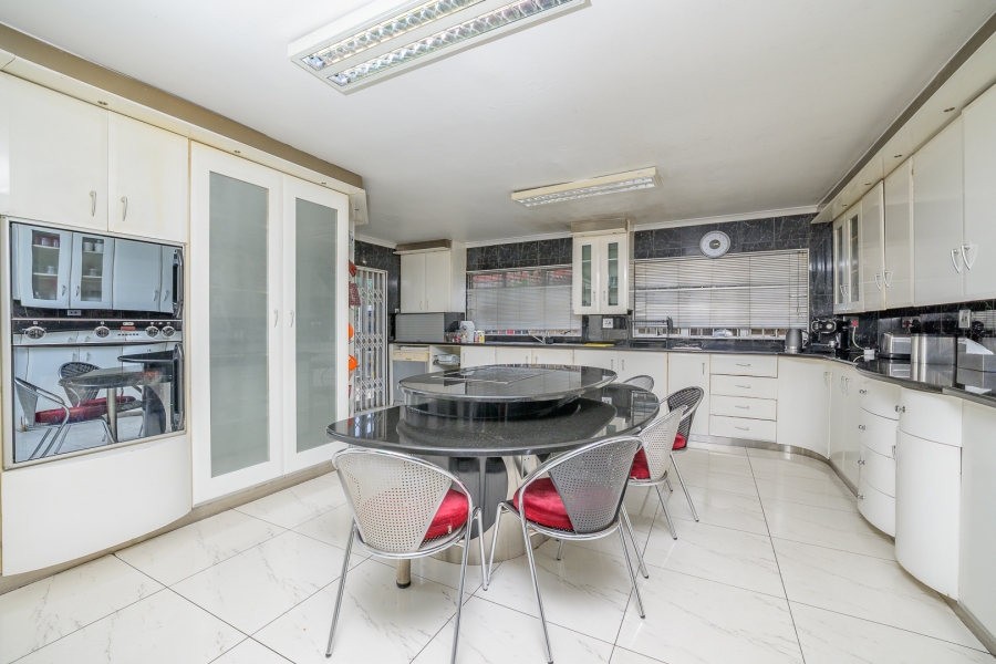 6 Bedroom Property for Sale in Sydenham KwaZulu-Natal