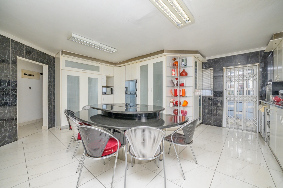 6 Bedroom Property for Sale in Sydenham KwaZulu-Natal