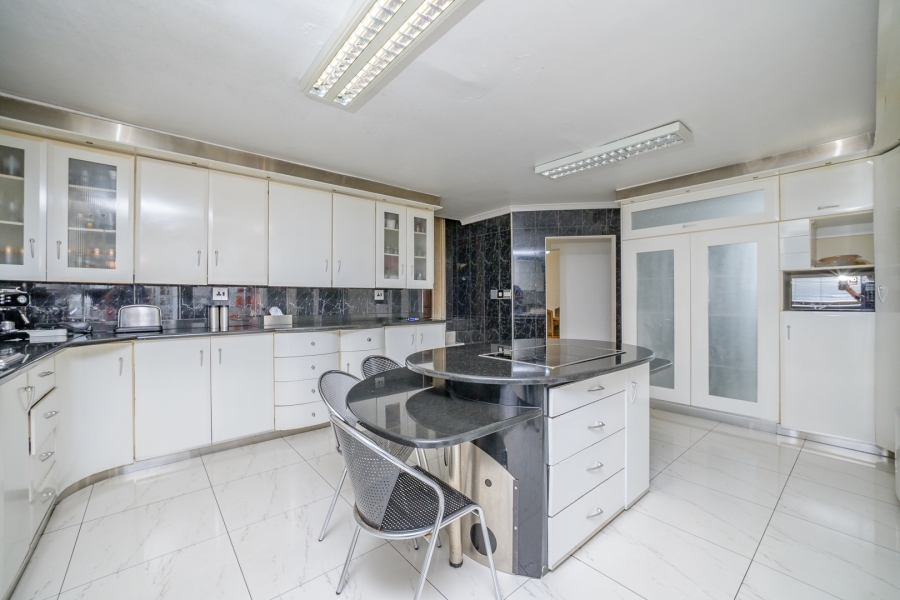6 Bedroom Property for Sale in Sydenham KwaZulu-Natal