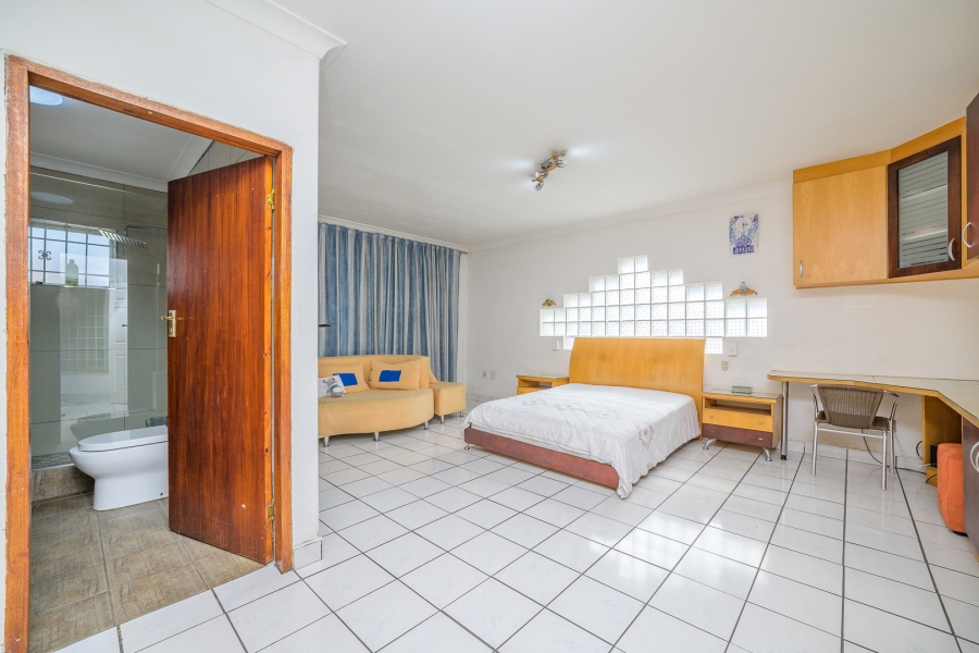 6 Bedroom Property for Sale in Sydenham KwaZulu-Natal