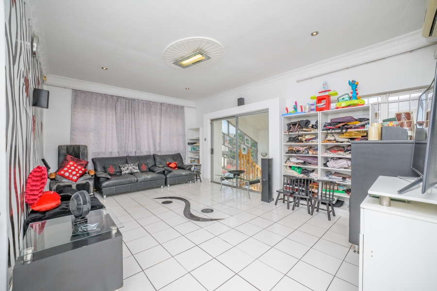 6 Bedroom Property for Sale in Sydenham KwaZulu-Natal