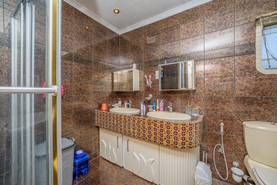 6 Bedroom Property for Sale in Sydenham KwaZulu-Natal