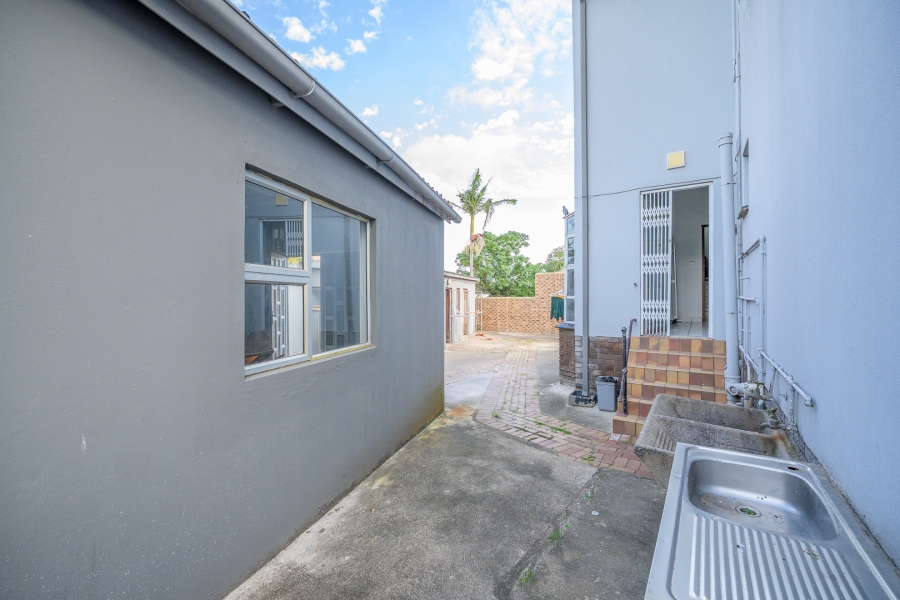 6 Bedroom Property for Sale in Sydenham KwaZulu-Natal