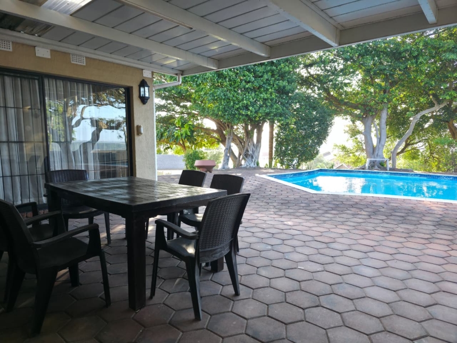6 Bedroom Property for Sale in Amanzimtoti KwaZulu-Natal